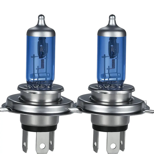 Set 2 becuri halogen H4 12V Super White cu lumină intensă, ideale pentru faruri auto, disponibile pe RevAuto.ro